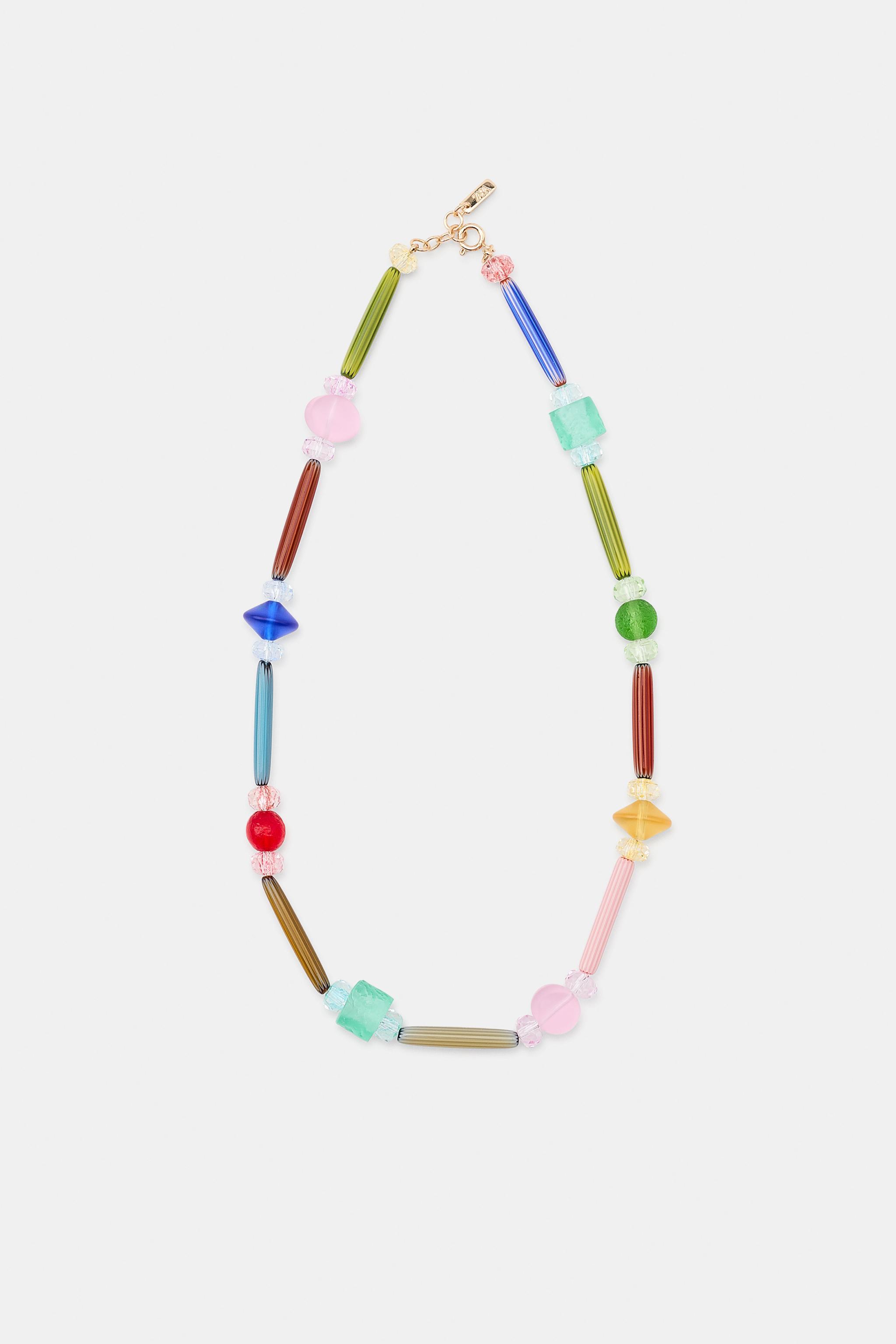 COMBINED RESIN PIECES NECKLACE
